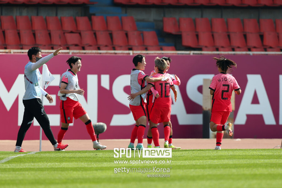 ▲ 한국 여자축구가 호주를 꺾고 4강 진출에 성공했다.