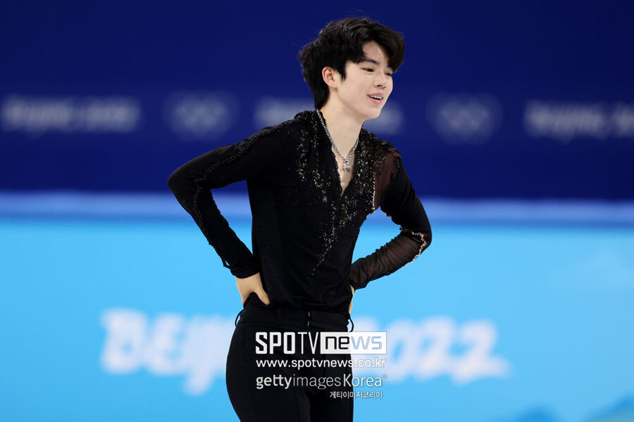 ▲ 차준환이 2022베이징동계올림픽 피겨 스케이팅 남자 싱글 쇼트프로그램을 마친 뒤 환하게 웃고 있다.