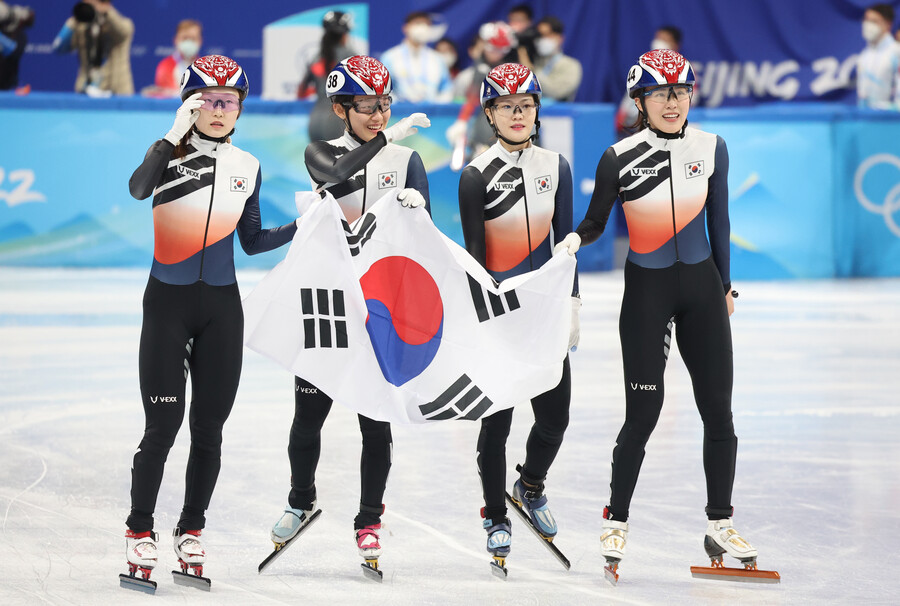 ▲ 여자 쇼트트랙 대표팀이 3000m 계주 은메달을 획득했다. ⓒ연합뉴스