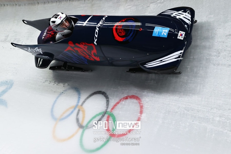 ▲ 2022베이징동계올림픽 봅슬레이 남자 2인승에 출전한 석영진-김형근조.