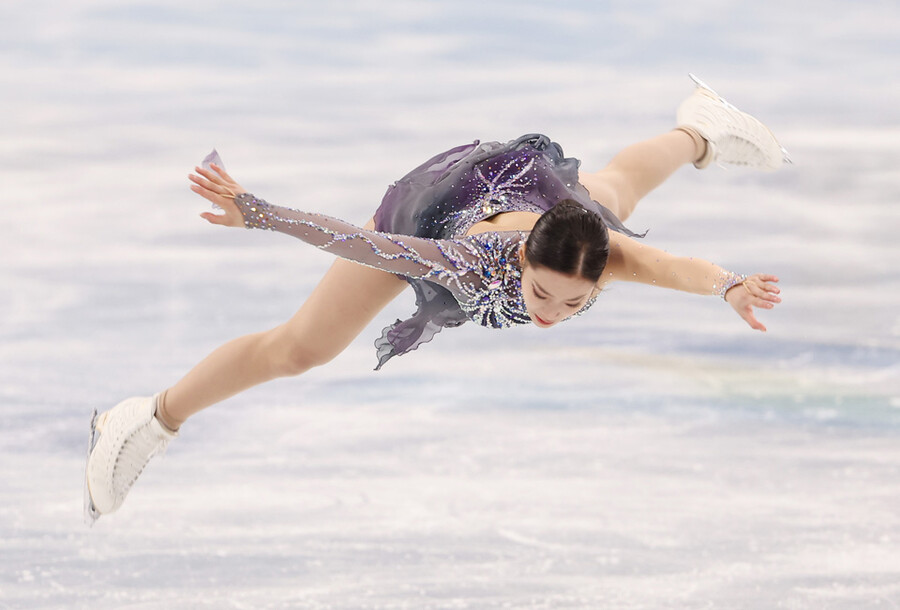 ▲ 유영이 2022베이징동계올림픽 피겨 스케이팅 여자 싱글 쇼트프로그램 경기를 펼치고 있다. ⓒ연합뉴스