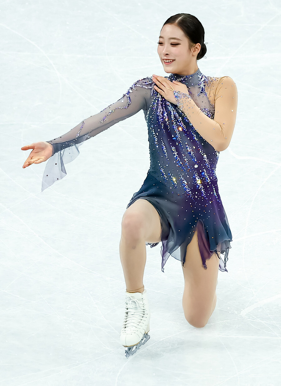 ▲ 유영이 2022베이징동계올림픽 피겨 스케이팅 여자 싱글 쇼트프로그램을 마친 뒤 환하게 웃고 있다. ⓒ연합뉴스