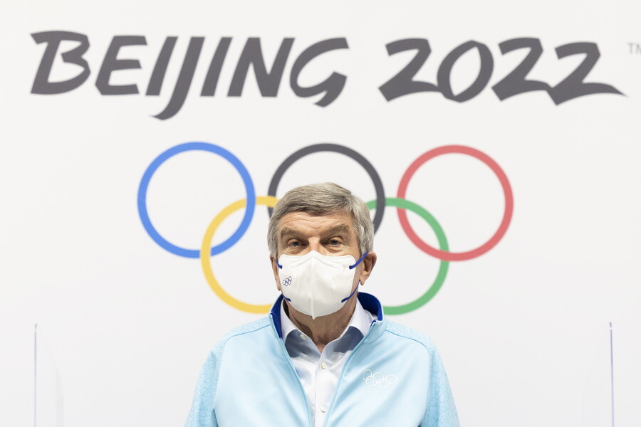 ▲ 토마스 바흐 국제올림픽위원회(IOC) 위원장이 중국 베이징 메인미디어센터(MMC)에서 2022 베이징동계올림픽 결산 기자회견을 열었다. ⓒ연합뉴스/EPA