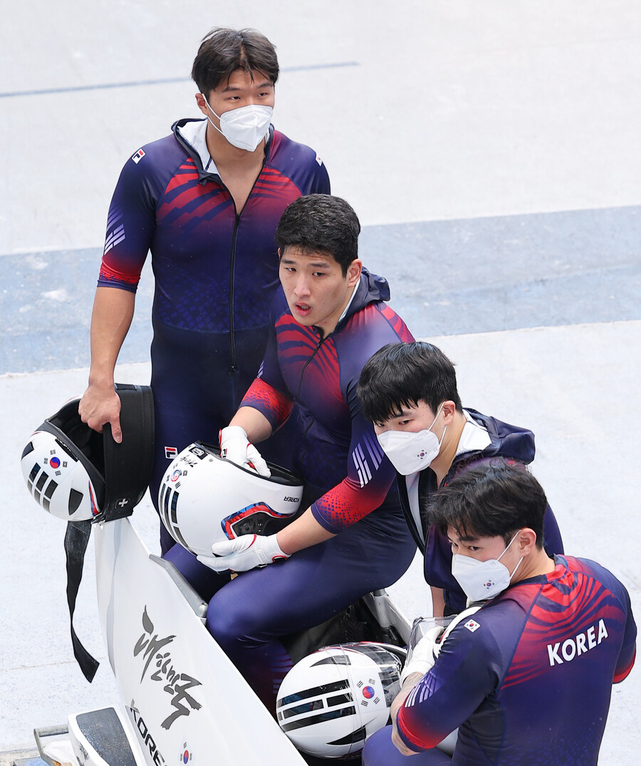 ▲ 2022베이징동계올림픽 봅슬레이 남자 4인승 1·2차 시기에 출전한 석영진팀.ⓒ연합뉴스