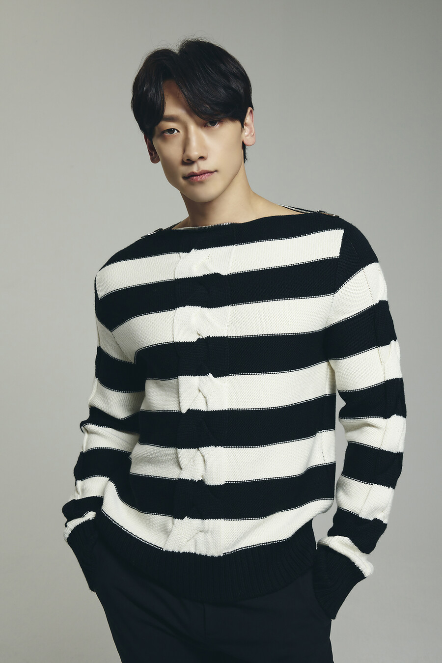 Rain Shares that His Plan to Appear in 2 Hollywood Projects Fell Through Due to COVID - 54