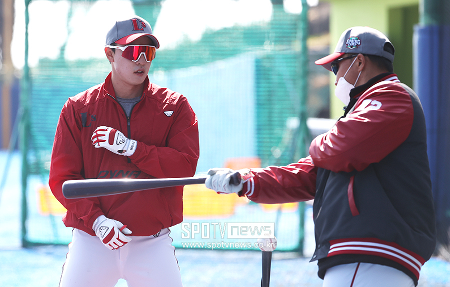 ▲ 유서준 정경배 코치 ⓒ곽혜미 기자