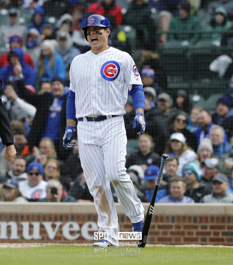 ▲ 컵스 시절 몸에 맞는 공으로 아파하는 리조.