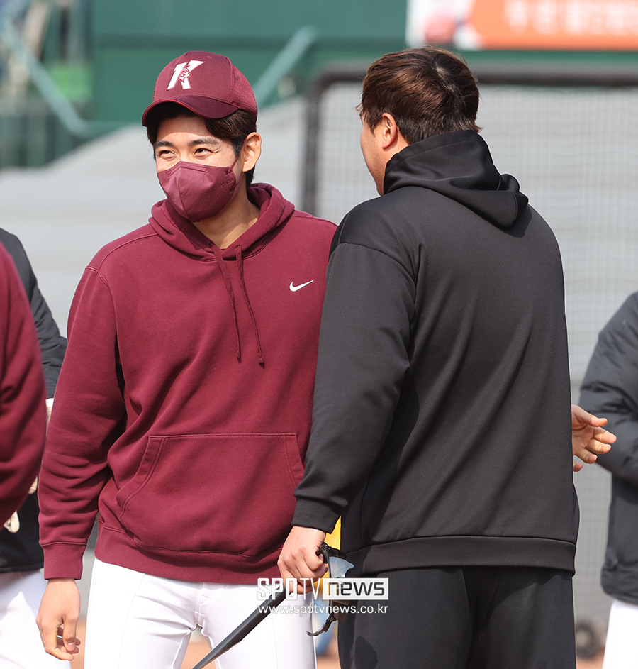 ▲ 이정후 류현진 ⓒ곽혜미 기자