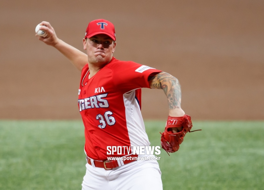 ▲ 세인트루이스에서 MLB 복귀를 노리는 애런 브룩스 ⓒ스포티비뉴스DB