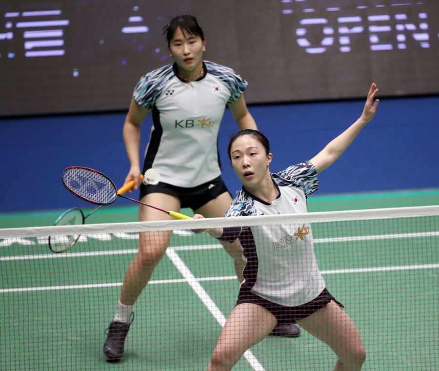 ▲ 2022 BWF 배드민턴 코리아오픈 여자복식 결승전에서 김혜정(앞)-정나은(뒤)이 경기를 펼치고 있다. ⓒ연합뉴스