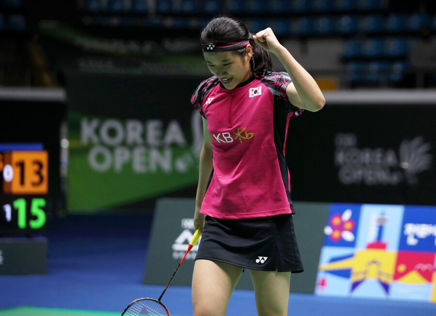▲ 2022 BWF 코리아 오픈 여자 단식 결승전에서 득점을 올린 뒤 환호하는 안세영 ⓒ연합뉴스