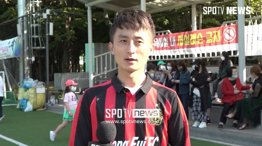 ▲ 숭의FC에서 뛰는 김강유는 "경평축구는 하나의 '작은 통일'"이라 설명했다. ⓒ 양재동, 이강유 기자