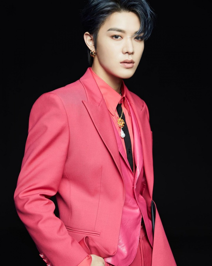 NCT 유타, 日 첫 돔투어 후 코로나19 확진…싱가포르 콘…