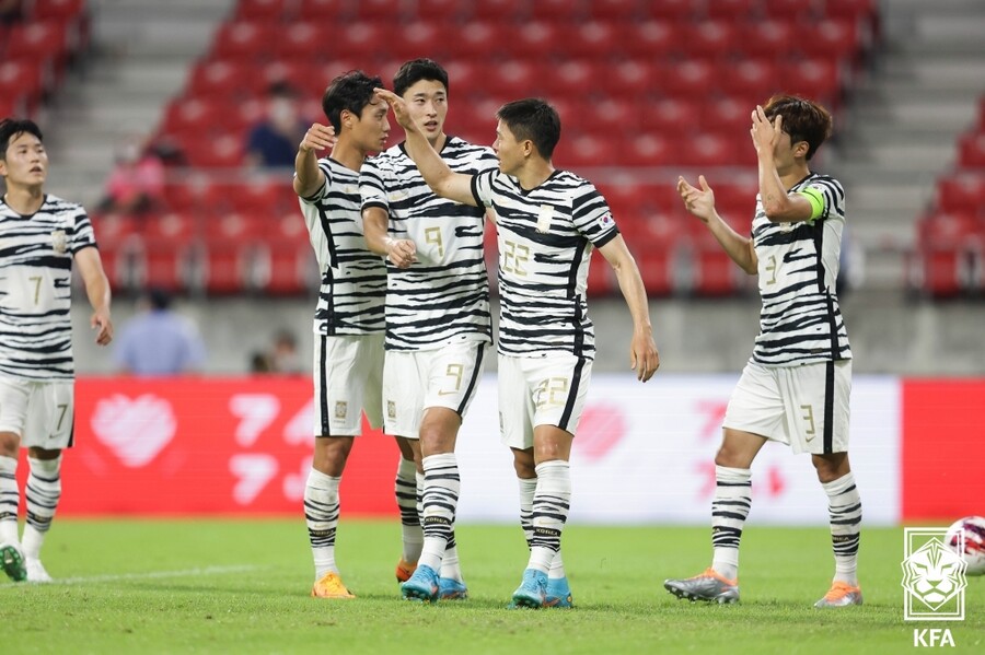 ▲ 축구대표팀이 E-1 챔피언십 중국전에서 상대 자책골과 권창훈, 조규성의 릴레이 골로 3-0 승리를 거뒀다 . ⓒ대한축구협회