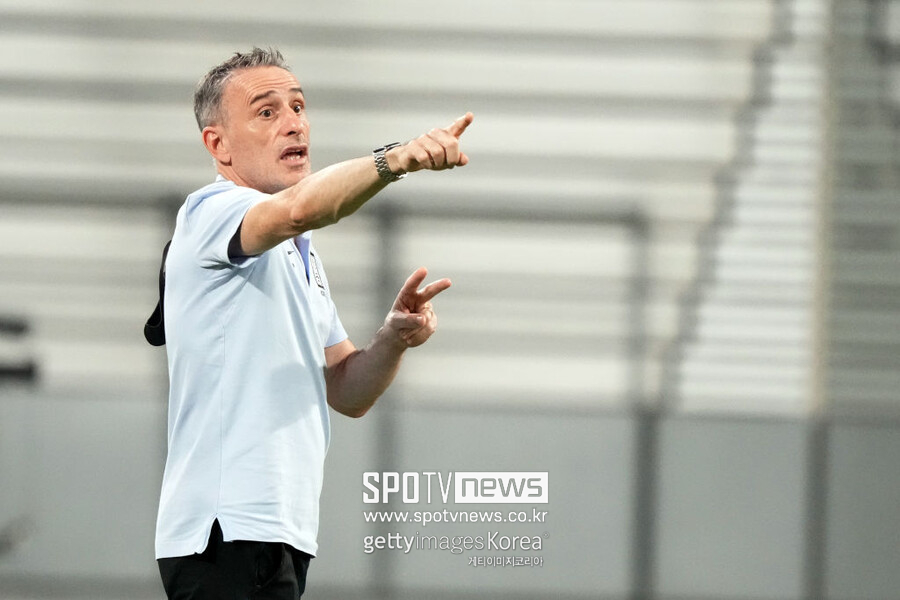 ▲ 대한민국의 파울로 벤투 감독