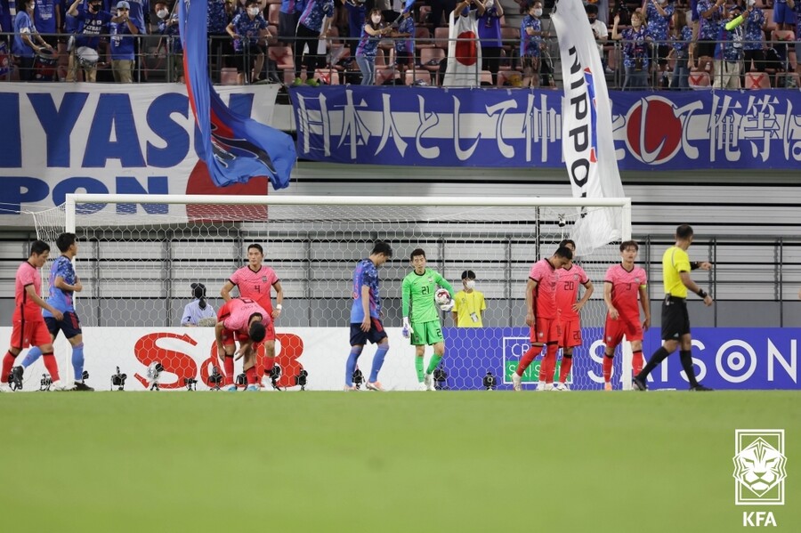 ▲ 일본전에서 0-3 완패를 자초한 축구대표팀  ⓒ대한축구협회