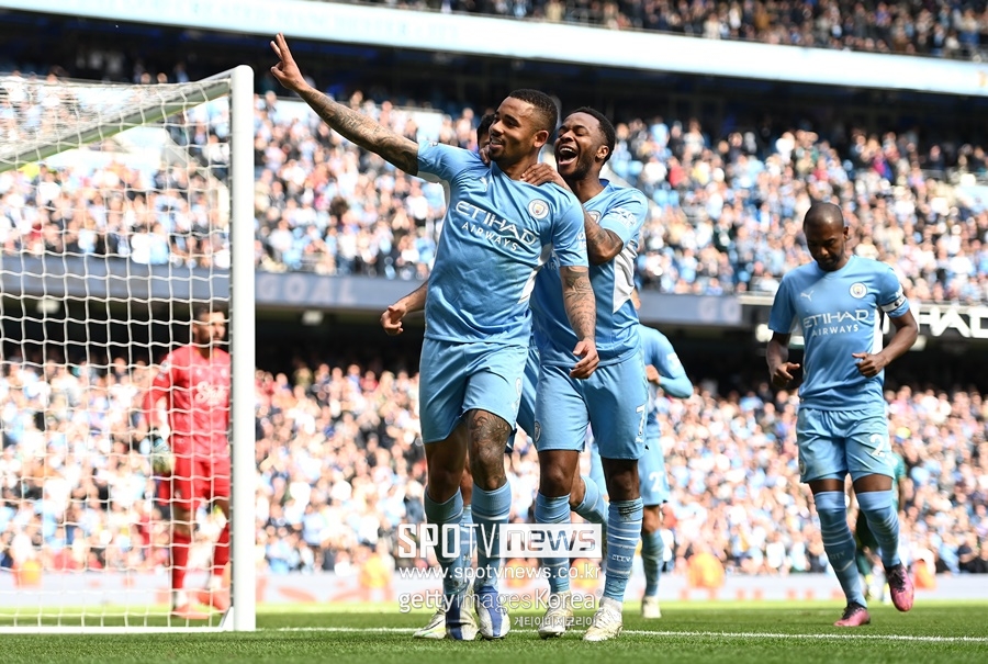 ▲ 가브리엘 제주스와 라힘 스털링(왼쪽부터).