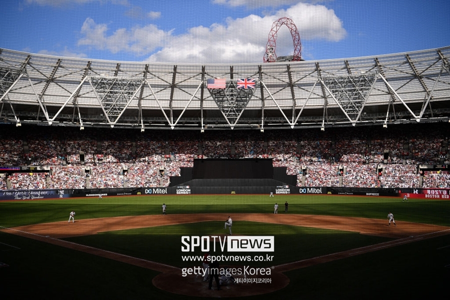 ▲ 뉴욕 양키스와 보스턴 레드삭스 경기가 열렸던 런던스타디움.
