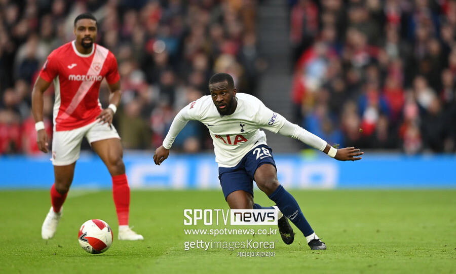 ▲ 탕기 은돔벨레