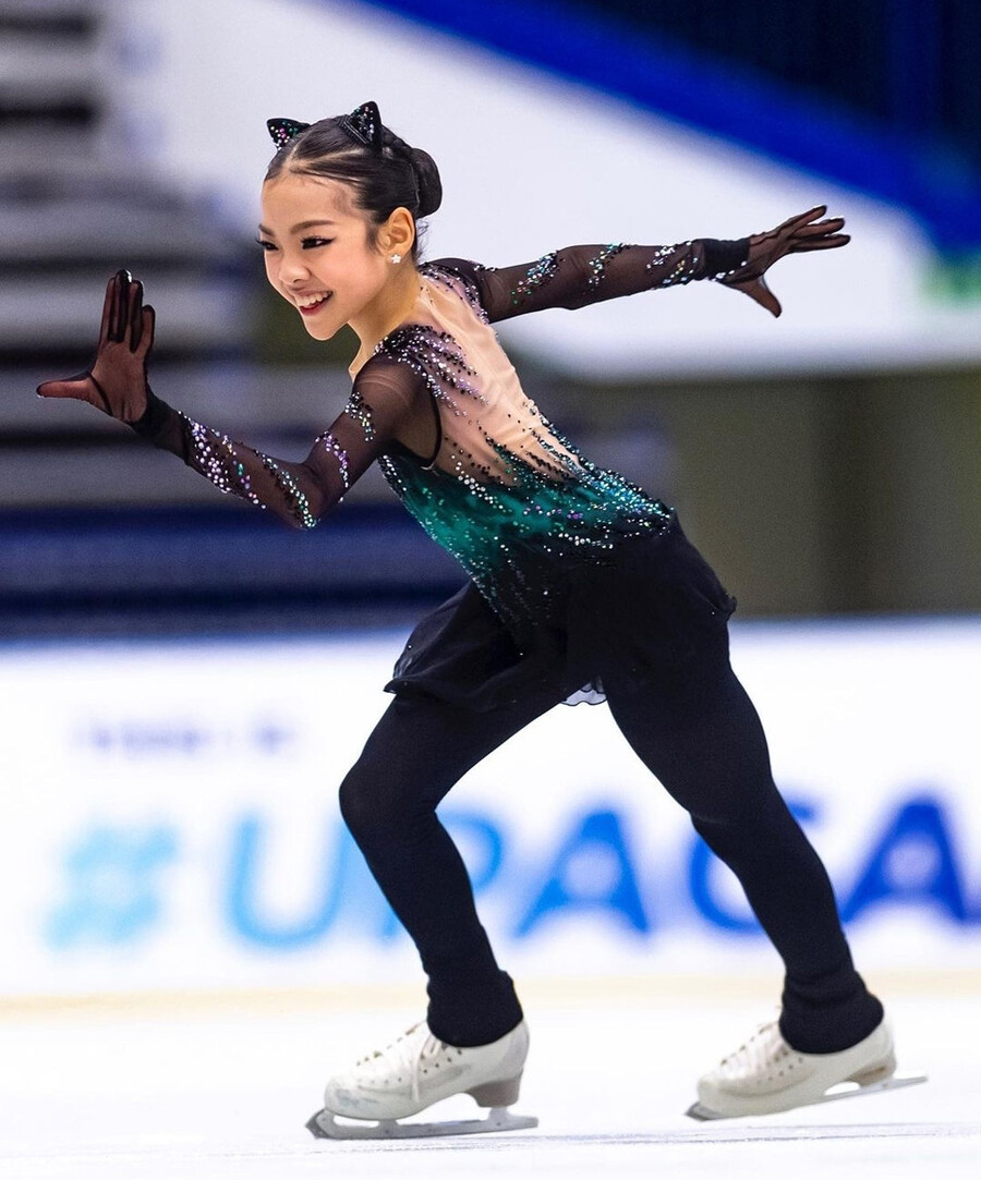 ▲ 권민솔이 2022~2023 ISU 피겨 스케이팅 주니어 그랑프리 2차 대회 여자 싱글 프리스케이팅에서 경기를 펼치고 있다. ⓒISU 인스타그램 캡처