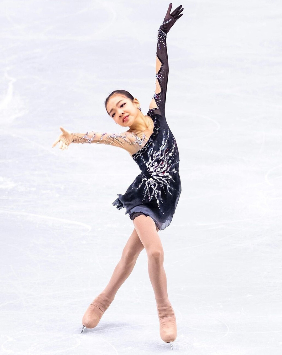 ▲ 권민솔이 2022~2023 ISU 피겨 스케이팅 주니어 그랑프리 2차 대회 여자 싱글 쇼트프로그램에서 경기를 펼치고 있다. ⓒISU 인스타그램 캡처