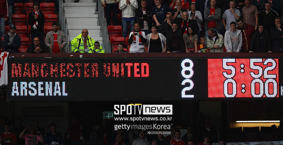 ▲ 2011년 8월 맨유는 아스널을 상대로 8-2 대승을 거뒀다.