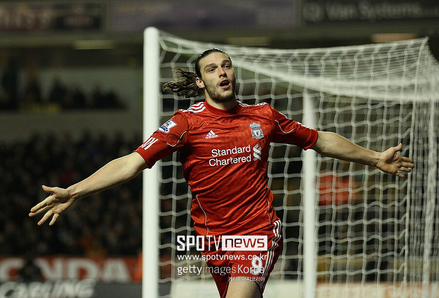 ▲ 울버햄튼이 한때 리버풀에서 뛰었던 공격수 앤디 캐롤의 상황을 예의주시 중이다.