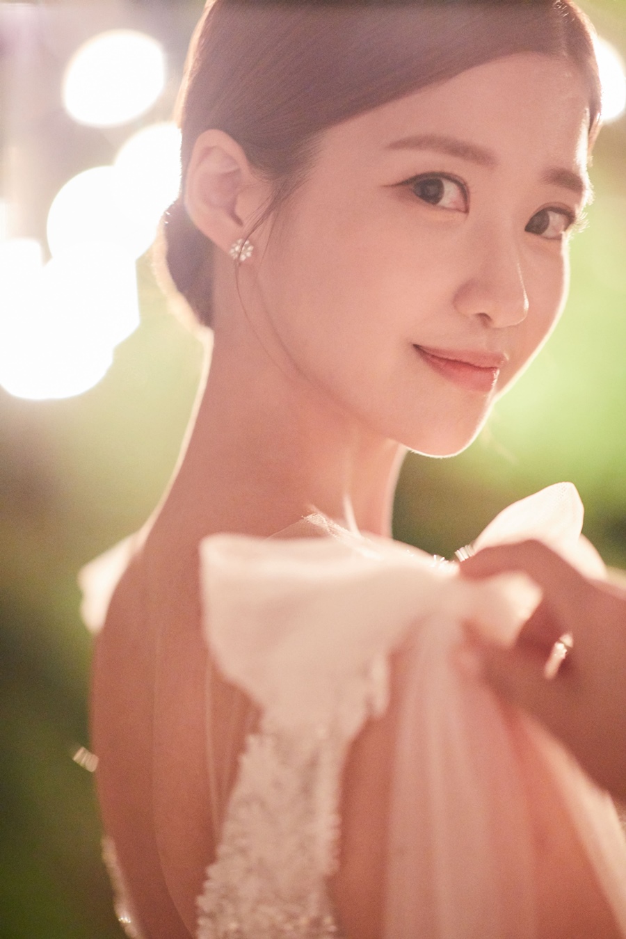 지영 