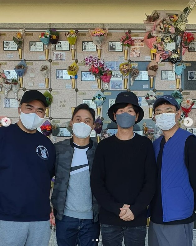 ▲ (왼쪽부터)김지호, 송중근, 조윤호, 박영진. 출처| 조윤호 인스타그램