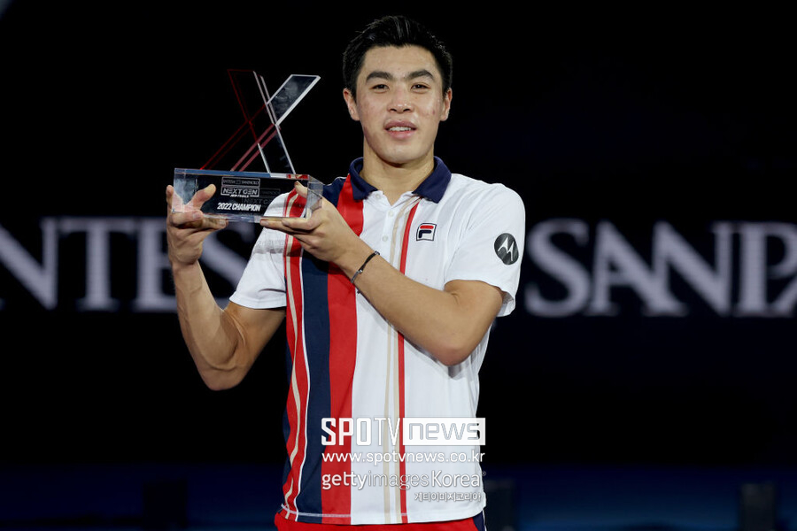 ▲ 2022 ATP 투어 넥스트제너레이션 파이널스 단식에서 우승한 브랜든 나카시마