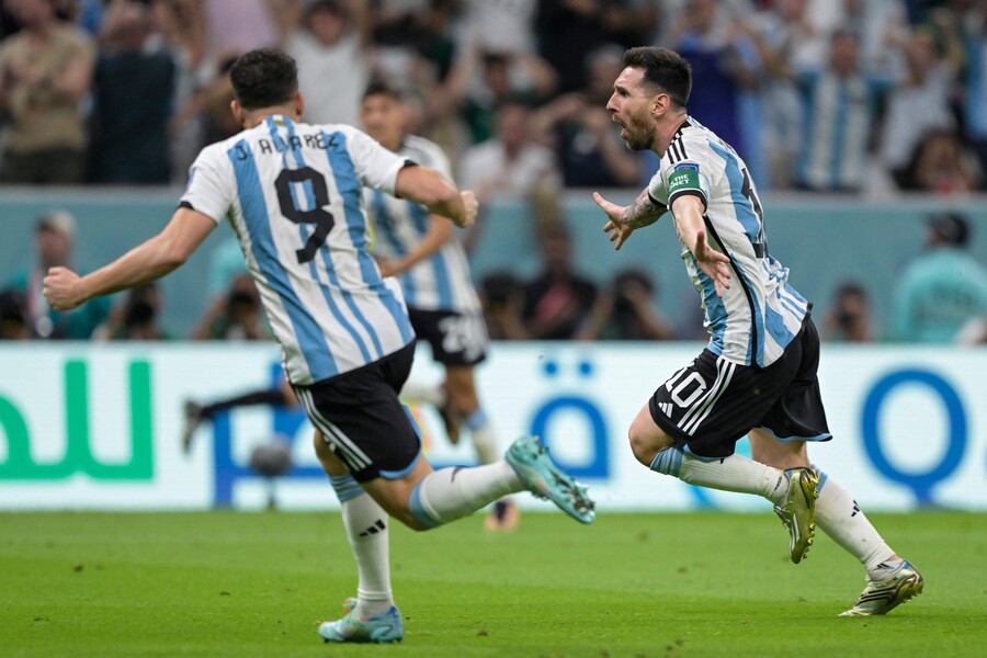 ▲ 리오넬 메시가 멕시코전에서 1골 1도움으로 아르헨티나를 살렸다. ⓒ연합뉴스/AFP