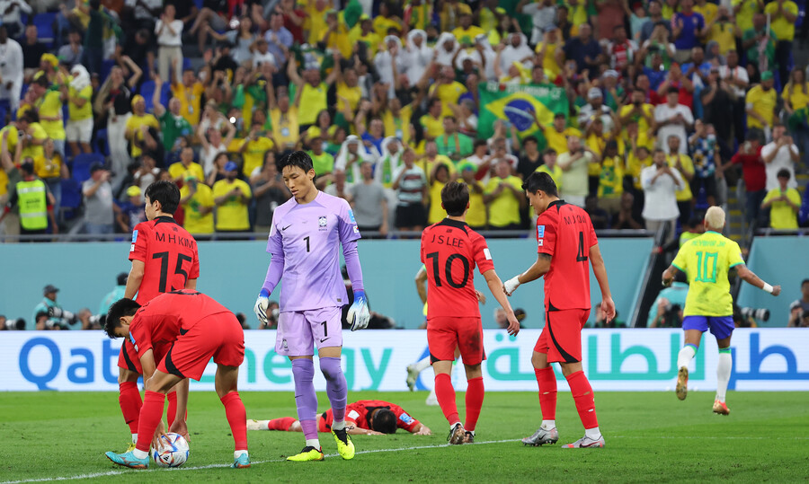 ▲ 축구대표팀이 브라질과의 2022 카타르 월드컵 16강전에서 1-4로 패했다.  ⓒ연합뉴스