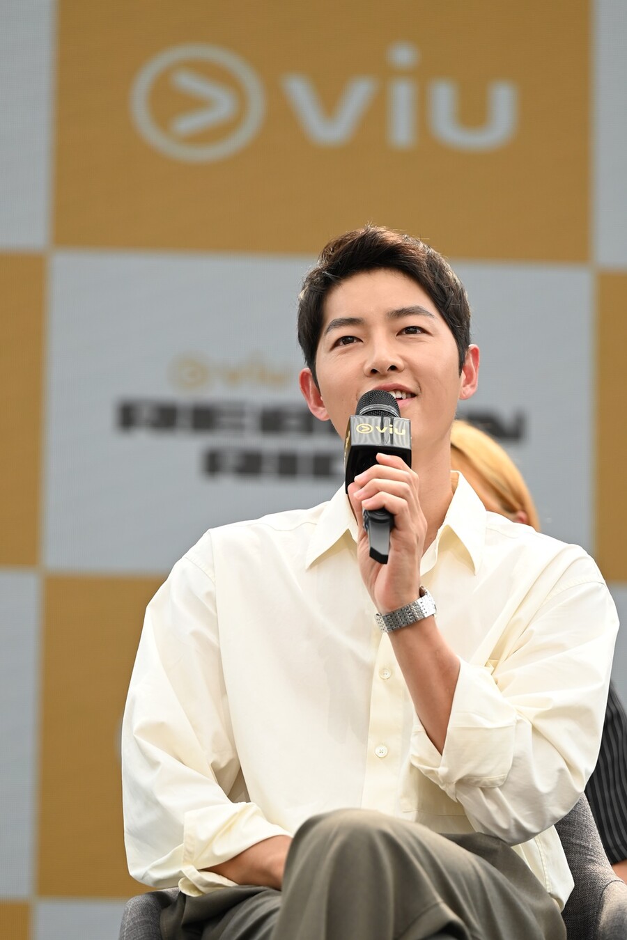 song joong ki cingapura