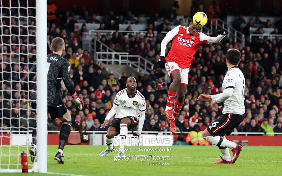 ▲ Eddy Nketia is happy following scoring a goal.