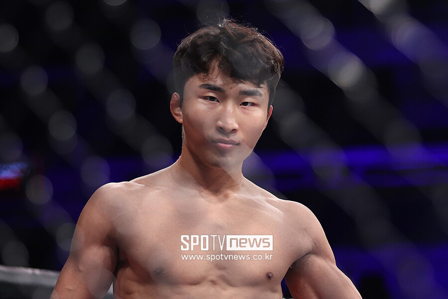UFC 20호 한국 파이터 이정영 "맥그리거처럼 으르렁거리겠다"