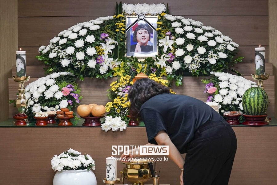 "고열로 입원→퇴원 후 연락 끊겨" 故이지수, 비보에 유가족 비통 "부검 의뢰"