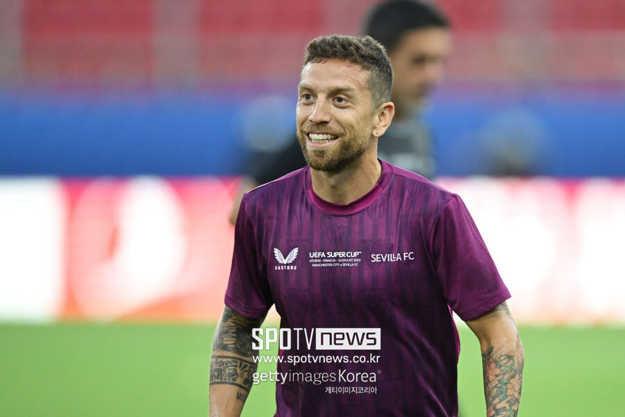 [오피셜] '코로나 시절이 전성기' 35세 베테랑, 세비야 떠나 몬차 입단...세리에 복귀 완료