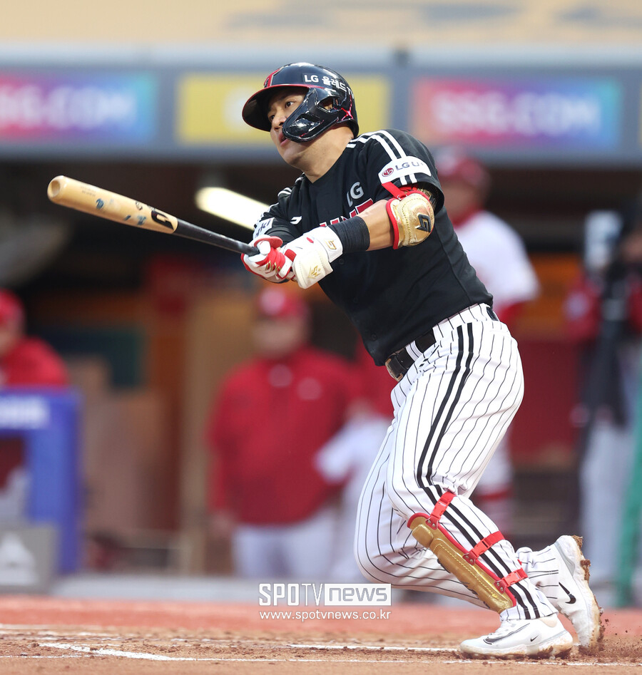 도대체 왜 LG-롯데는 김민성 사인 앤드 트레이드 했을까… 안치홍 이적 나비효과인가 < KBO < 야구 < 기사본문 - SPOTV  NEWS