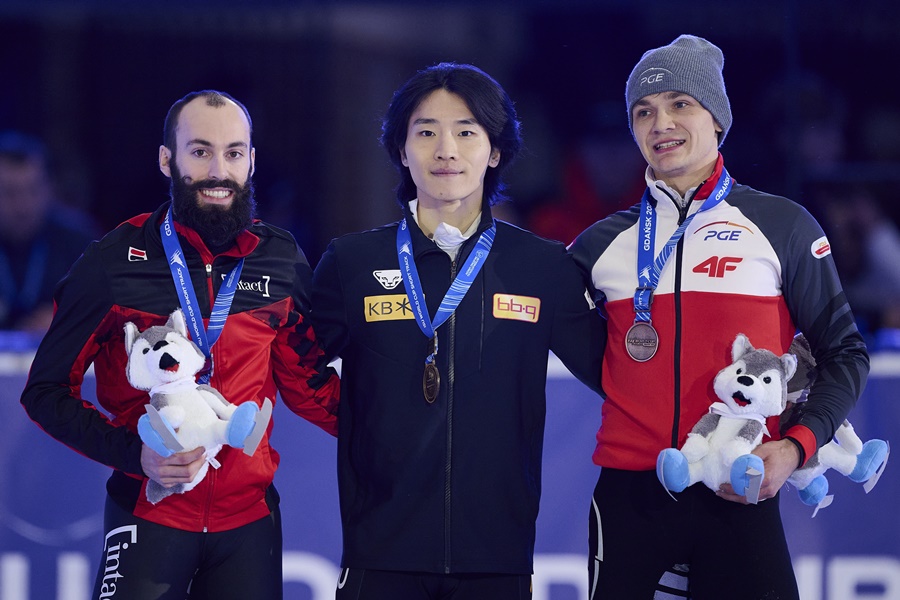 ▲ 서이라(가운데)가 금메달을 차지했다 ⓒ 연합뉴스/EPA