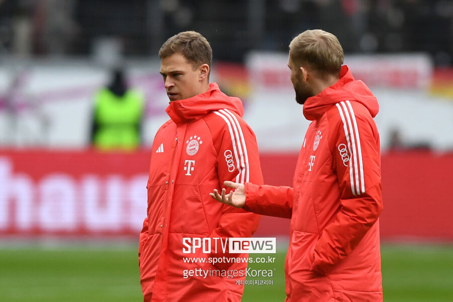 ▲ 바이에른 뮌헨이 보훔 원정에서 무너지면서 3연패에 빠졌다. 독일 매체 '스포르트1'은 경기 후 조슈아 키미히와 졸트 뢰브 수석코치가 충돌했다고 전했다.