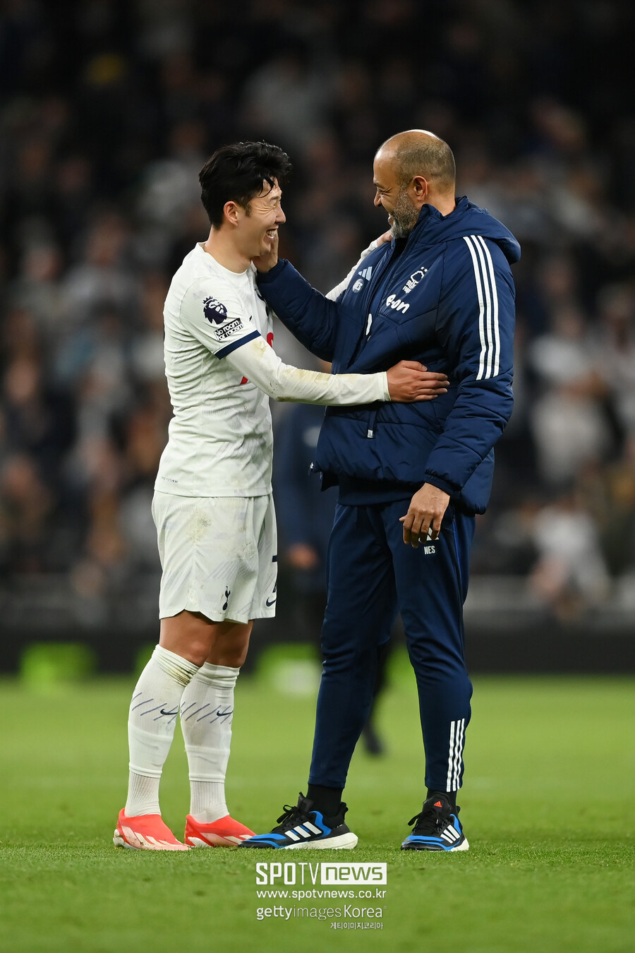 ▲ 토트넘은 8일(한국시간) 런던 토트넘 홋스퍼 스타디움에서 펼쳐진 2023-24시즌 잉글랜드 프리미어리그 32라운드 노팅엄 포레스트와 홈경기에서 3-1로 크게 이겼다. 손흥민이 9호 도움을 올려 10-10을 눈앞에 뒀다.