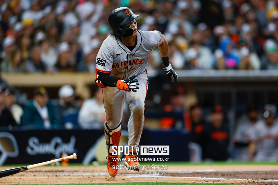 ▲ 이정후는 지난 3경기에서 12타수 무안타에 그쳤다. 그러나 밥 멜빈 감독은 시즌 전 예고한대로 이정후를 계속해서 1번타자로 내보내며 믿음을 심어주고 있다.