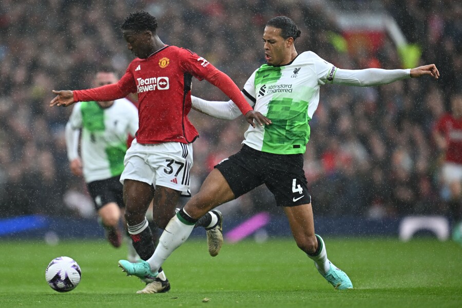 ▲ 맨체스터 유나이티드의 2005년생 미드필더 코비 마이누. 리버풀전에서 골을 넣었다. ⓒ연합뉴스/AFP/AP