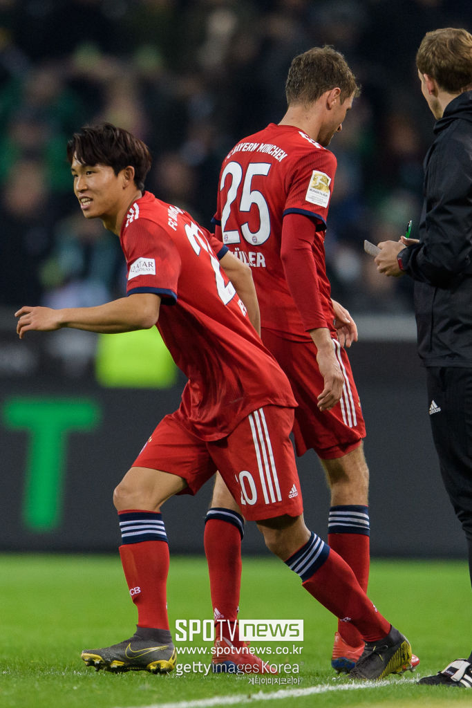 ▲ 바이에른 뮌헨에서 촉망받는 유망주였던 정우영, 슈투트가르트에서 뛰고 있다. 뮌헨 유니폼을 입고 무려 유럽축구연맹 챔피언스리그도 누볐다.