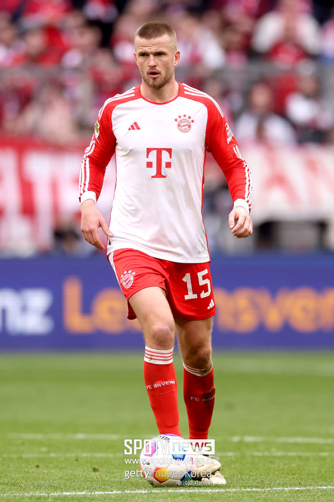 ▲ 유럽축구연맹(UEFA)는 8일(한국시간) 영국 런던 에미레이츠 스타디움에서 열리는 2023-24시즌 유럽축구연맹(UEFA) 챔피언스리그 8강 1차전 아스널과 바이에른 뮌헨 예상 명단에서 김민재를 제외했다. 토마스 투헬 감독의 바이에른 뮌헨이 아스널 원정길에서 에릭 다이어와 마티아스 더 리흐트에게 중앙 수비 조합을 맡길 거로 예상했다. 알폰소 데이비스 등 경고 누적으로 뛸 수 없는 수비를 대신해 조슈아 키미히, 하파엘 게레이루가 함께 포백 라인을 구성할 거라고 짚었다