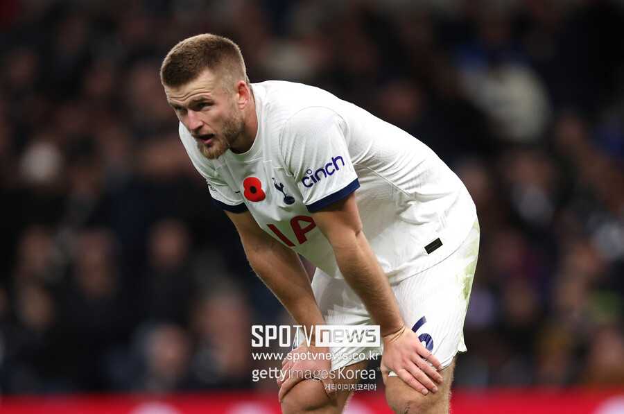 ▲ 에릭 다이어는 엔제 포스테코글루 감독 체제에서 '투명 인간' 취급을 받았다. 포스테코글루 감독은 중앙 수비수가 부족할 때 다이어가 아닌 측면 수비수를 선택할 정도로 다이어를 전력에서 배제했다.