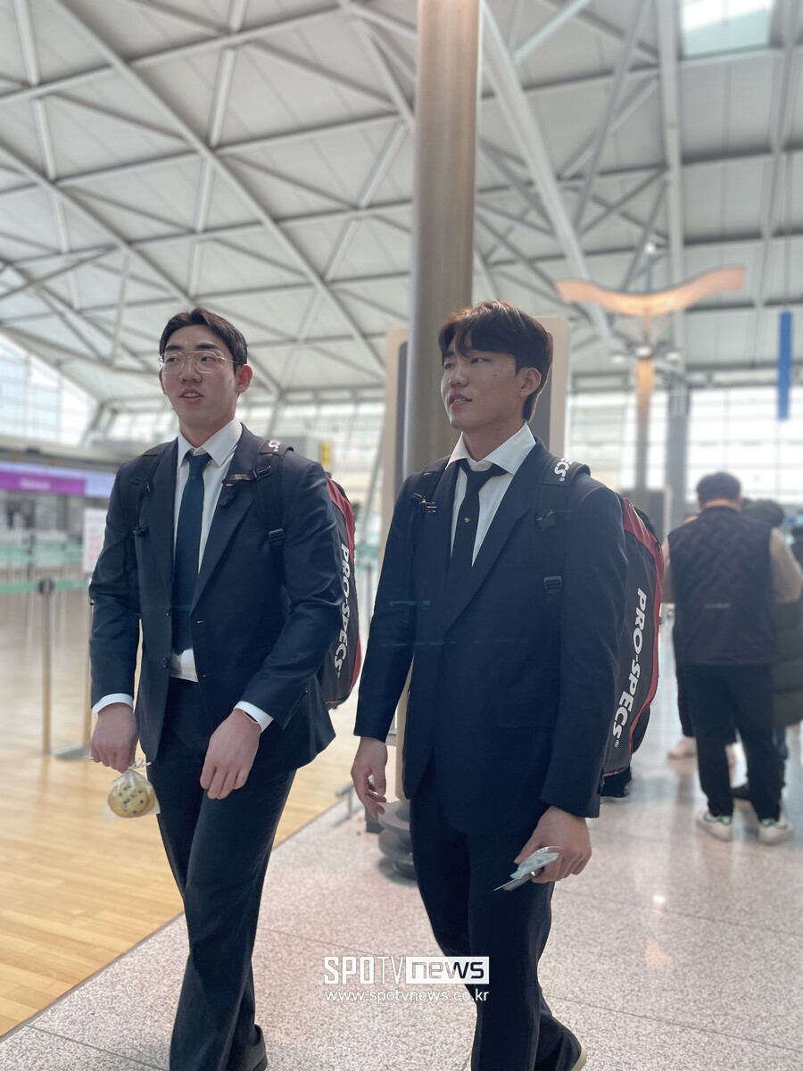 ▲ LG는 이번 스프링캠프에 투수 진우영(왼쪽)과 외야수 김현종(오른쪽), 내야수 손용준까지 3명의 신인을 포함했다. ⓒ 신원철 기자