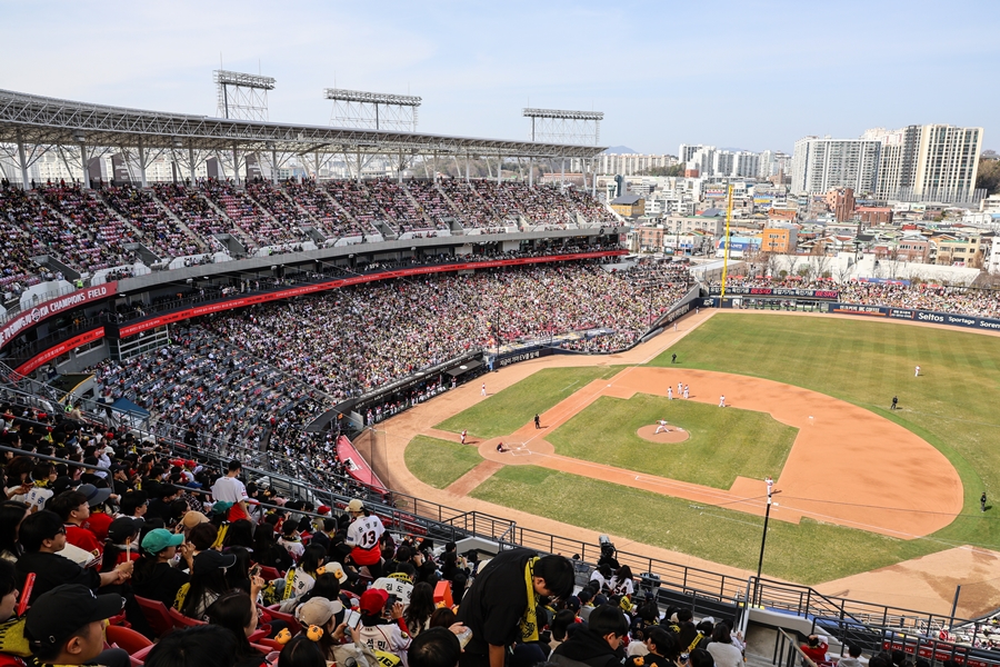 ▲ 지난달 23일 광주기아챔피언스 시즌 1호 매진. ⓒ KIA 타이거즈