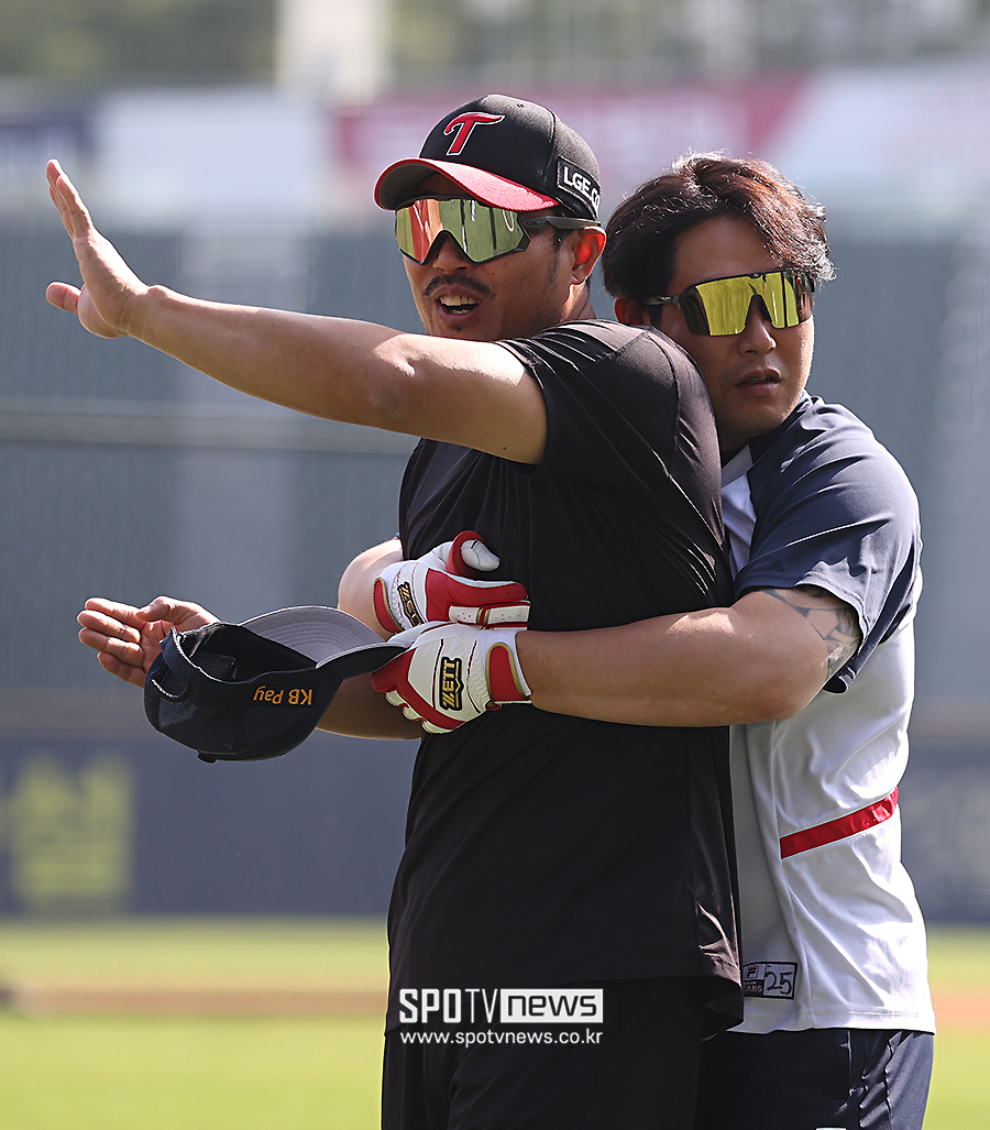 ▲ 이호준 코치 양의지 ⓒ곽혜미 기자