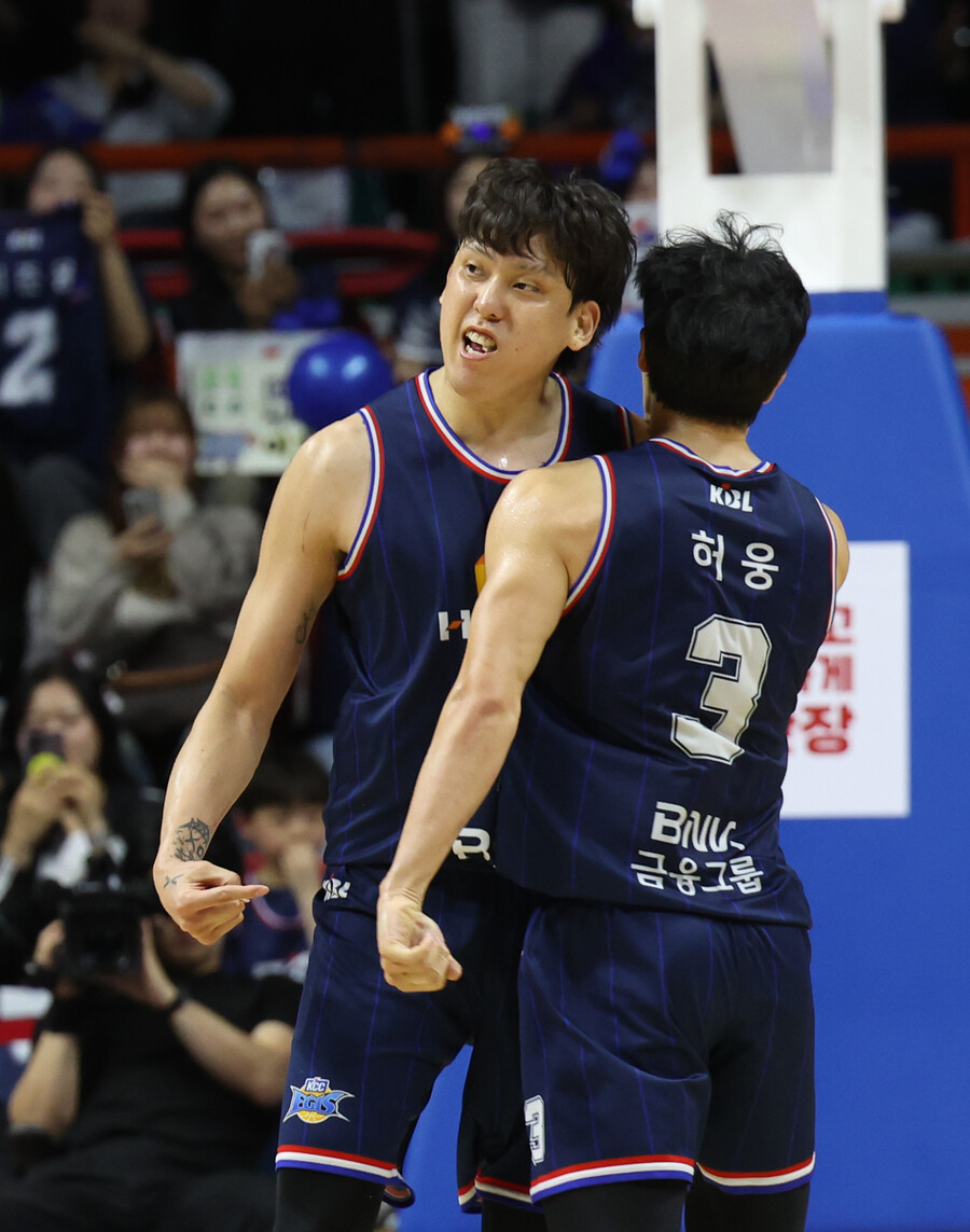 ▲ 부산KCC가 수원KT를 꺾고 챔피언결정전 3승1패를 만들었다. ⓒ연합뉴스